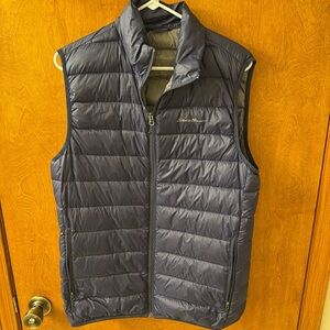 Eddie Bauer Men's Navy Quilted Vest